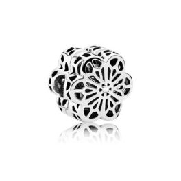 Pandora ékszer Százszorszép csipke ezüst klip